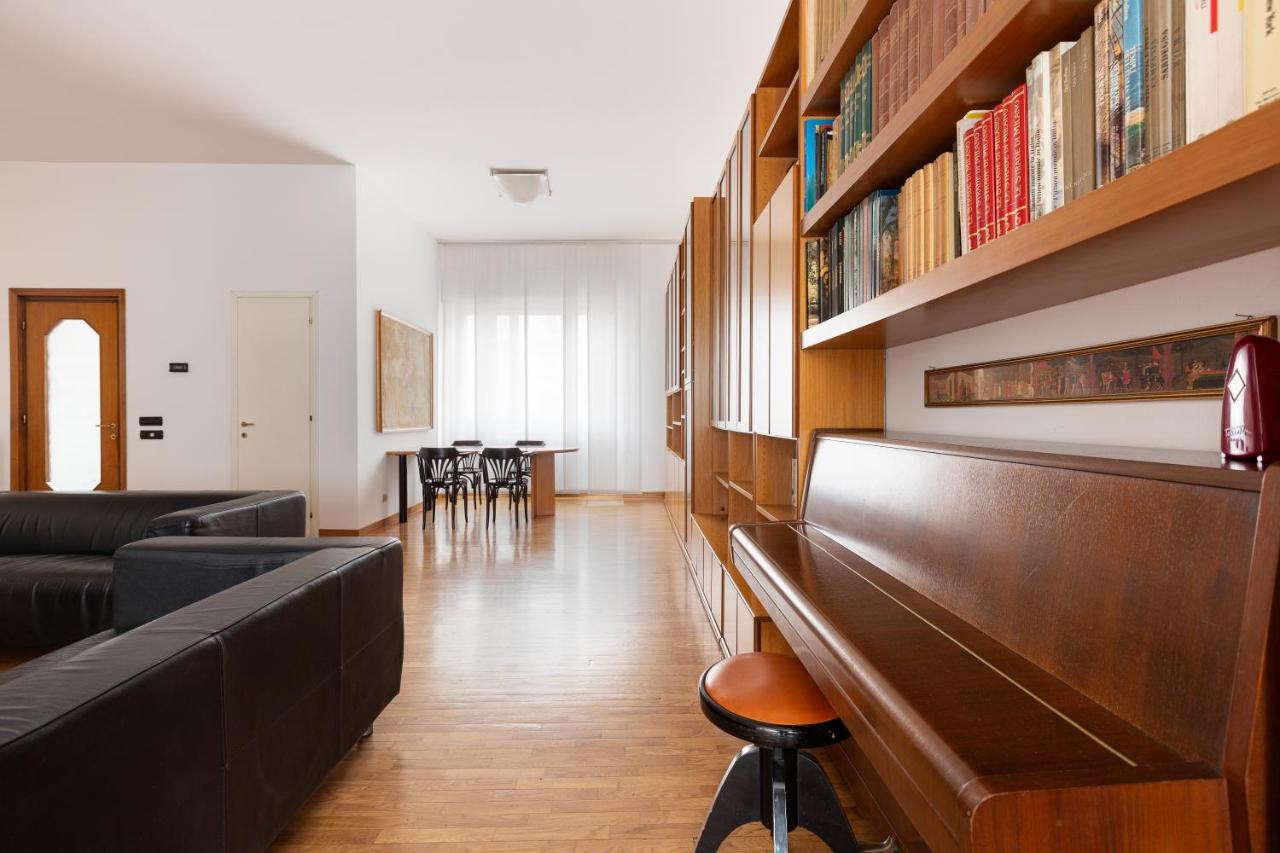 Ca' Stellini - Comoda Casa Indipendente Con Parcheggio Privato Μιλάνο Εξωτερικό φωτογραφία